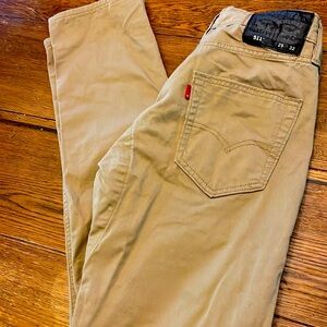 Levi 511  khaki jeans